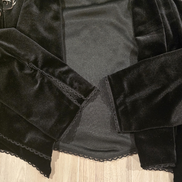 Coldwater Creek Embroidered Black Velvet Bolero Jacket Size 8. 011050426 - Picture 7 of 12